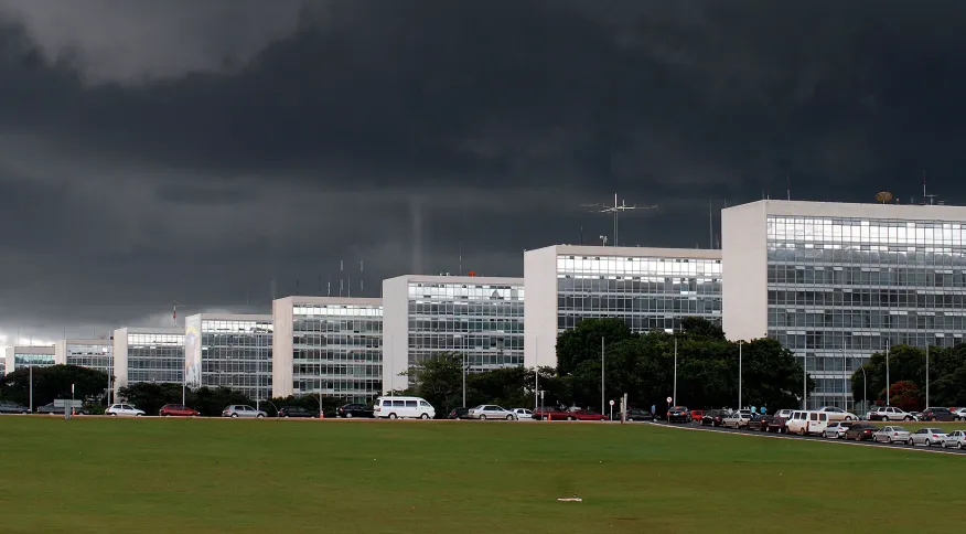 Câmara aprova medida provisória que mantém número de ministérios do governo Lula