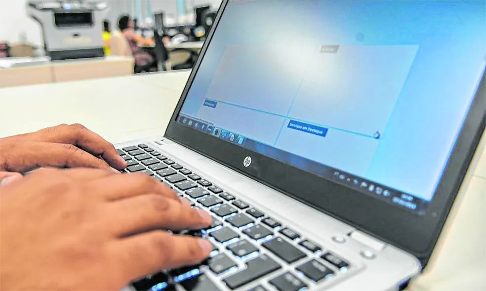 Simulado do Enem dá R$ 500 em app de delivery e plano de estudo para 1º lugar; inscrição vai até domingo