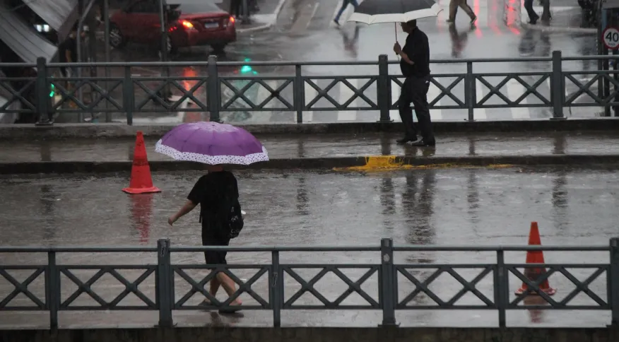 Ciclone traz frente fria para o sul do Brasil no fim de semana; veja previsão