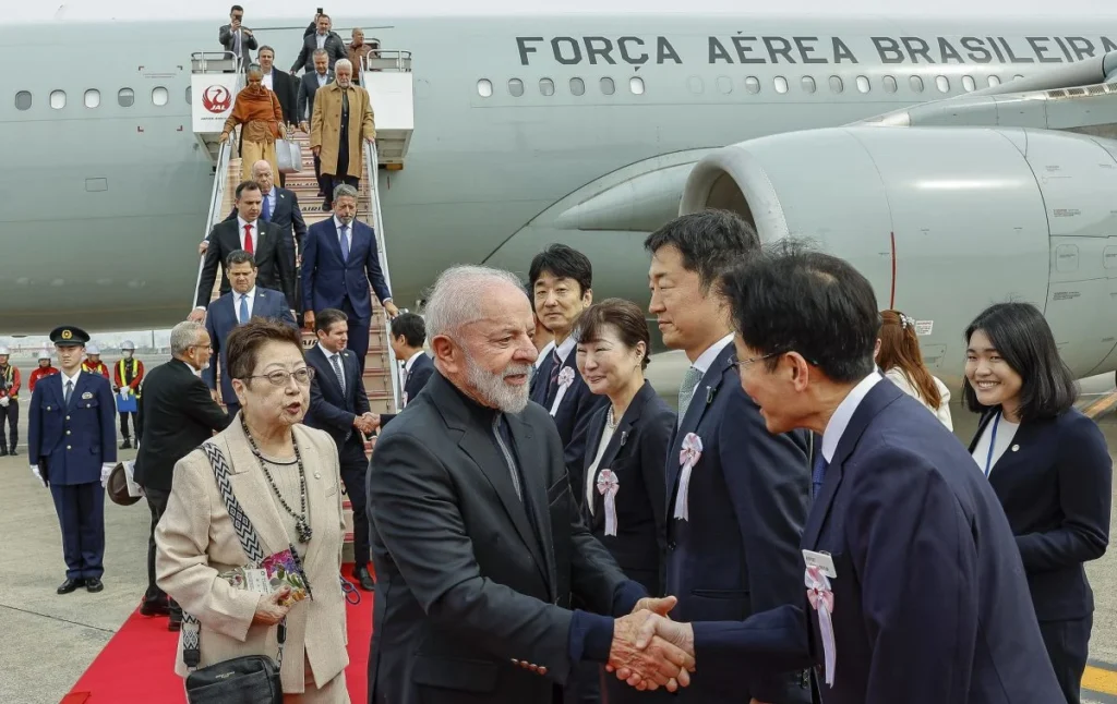 Lula retorna da Ásia e prepara sanção do Orçamento de 2025