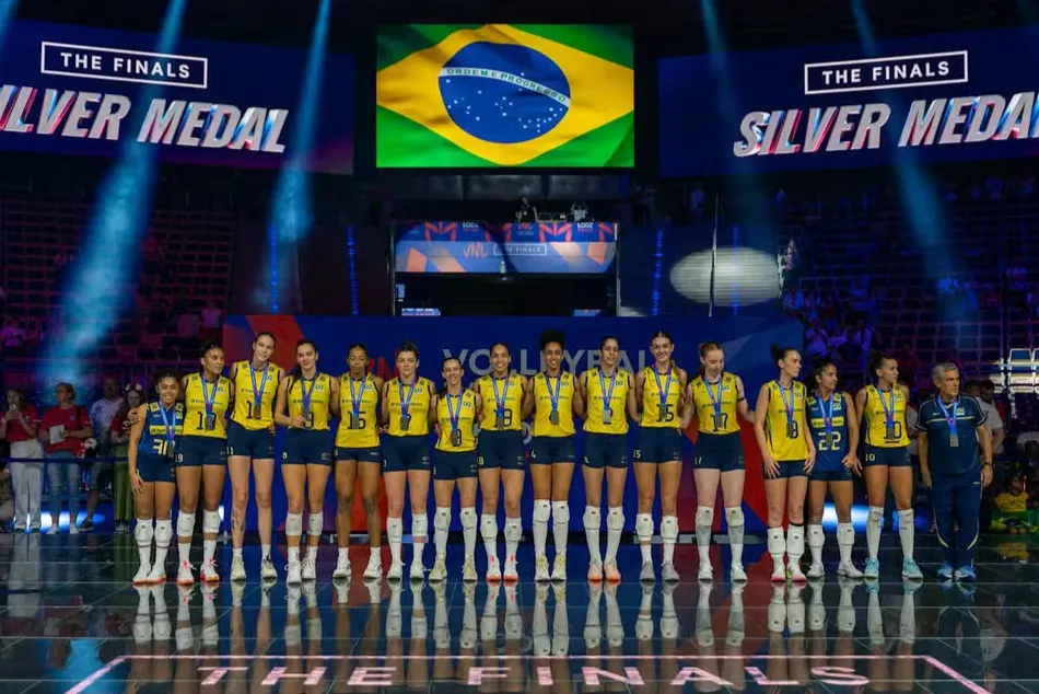 Zé Roberto celebra Brasil na VNL e aponta Itália como exemplo a seguir
