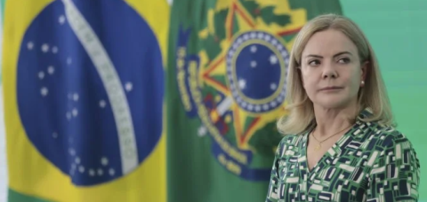 “Programa de Tarcísio é ampliar desigualdade”, diz Gleisi