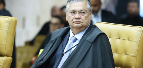 Dino vota para anular regra que reduziu aposentadoria por invalidez