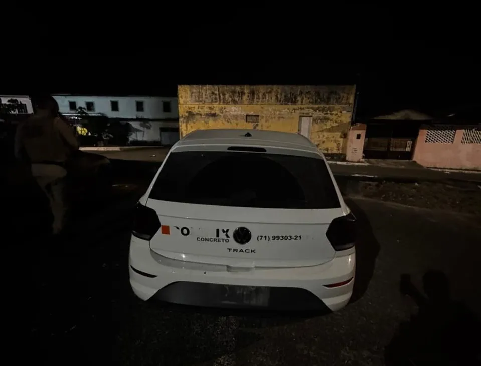 Polícia recupera veículo roubado durante operação contra poluição sonora na Gleba C