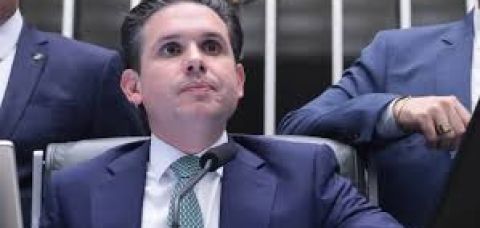 Partidos consideram pedir cassação de Motta