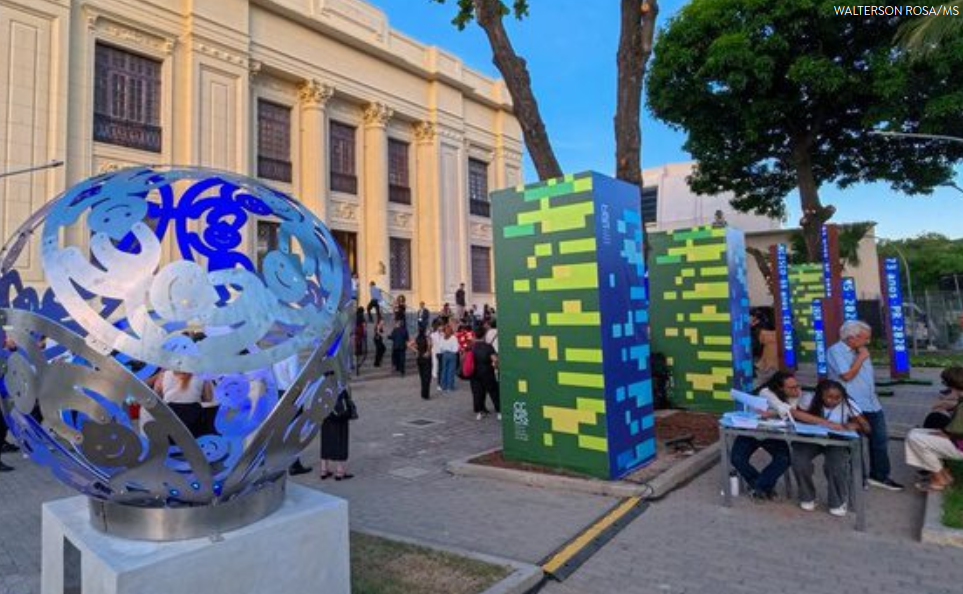 Brasil cria Memorial da Pandemia e suas mais de 700 mil vítimas: ‘Para que não se repita’, diz Padilha