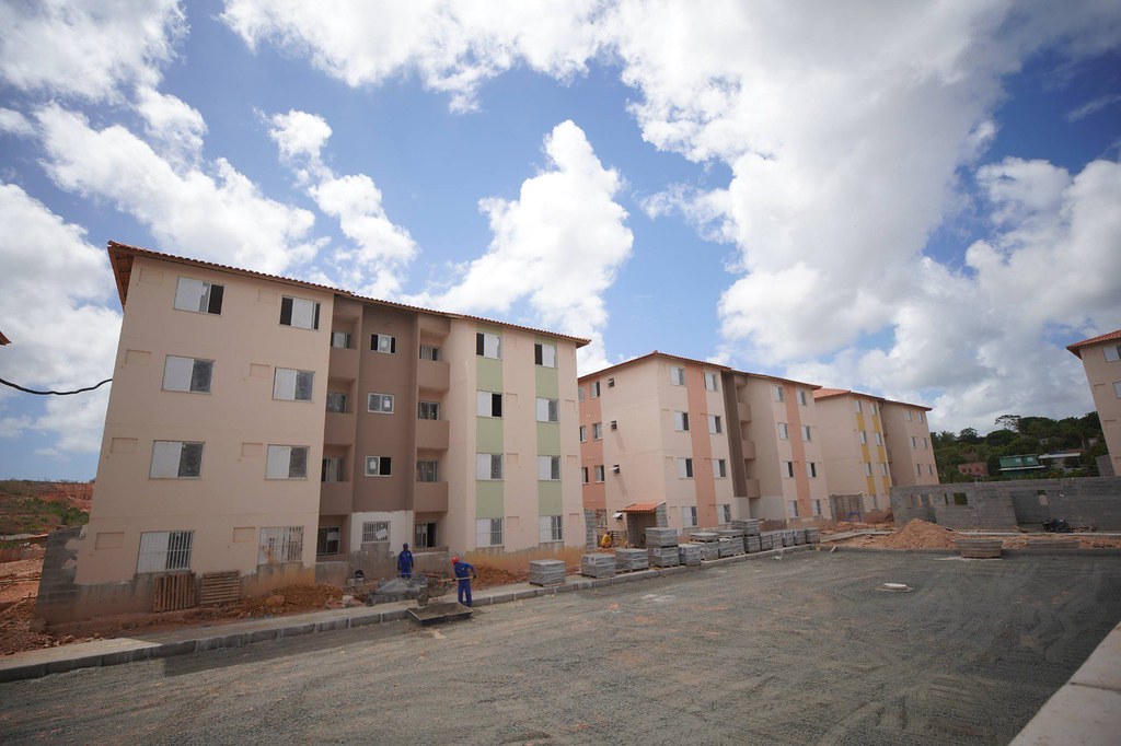 Camaçari registra 20 mil novas inscrições e atualizações cadastrais do Minha Casa, Minha Vida