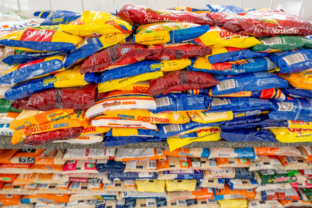 Banco de Alimentos de Camaçari recebe mais de duas toneladas de doação da Sejuv